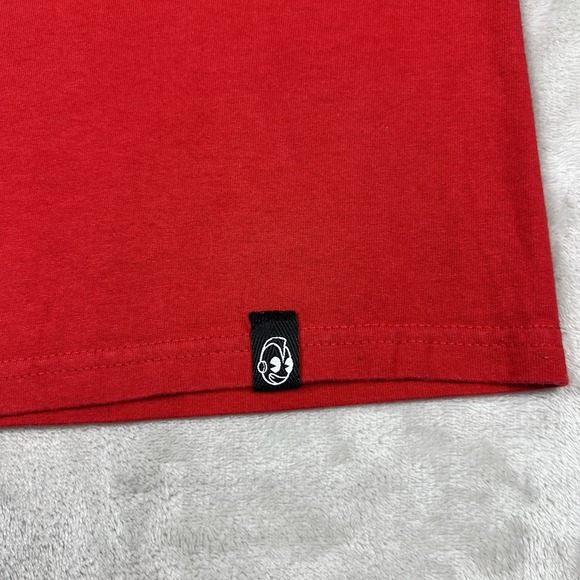 Kidrobot Munny World T-Shirt Red Graphic T-Shirt Men's Large - Picture 4 of 7